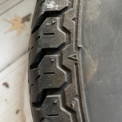SUZUKIエブリィのタイヤの画像