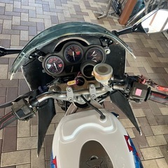 SUZUKI ガンマ250γ GJ21B 85年式　Ⅲ型　カスタム　オールペイント　イカリングLED丸目ヘッドライト&ワンオフフロントカウル　 2ストの画像