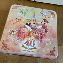 ディズニーリゾート　お菓子缶　箱　へこみありの画像