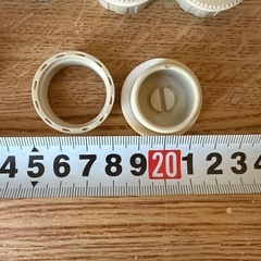 プラスチック製ノックキャップ 13個セットの画像