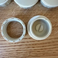 プラスチック製ノックキャップ 13個セットの画像