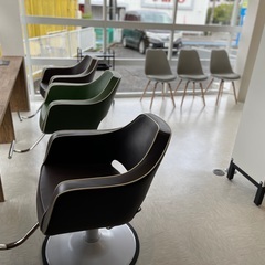 【愛知県みよし市】カラー専門店　美容師パート　美容アシスタント募集の画像