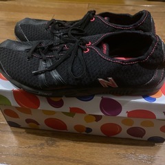 New Balance フィットネス、トレーニングスニーカー 23.5の画像