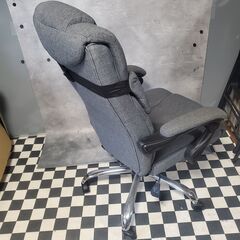 サンワダイレクト オフィスチェア ハイバック リクライニング 160度 オットマン付き の画像