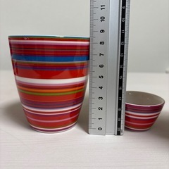 イッタラ　カップとエッグスタンド　２セットの画像
