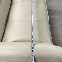 【格安】二人掛けソファー ホワイト 角度調整可能 脚付き 人気 早い者勝ち 引取歓迎 配送OKの画像