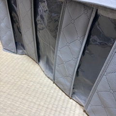 洋服収納ケースの画像