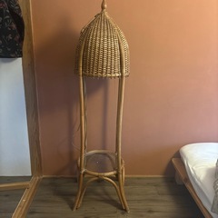 自立式　照明の画像