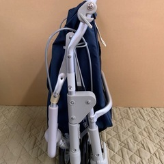 ★キレイ★歩行器・シニアカー・バッグ付き ケイタイv1 No.818 ※商品の状態や寸法等は現物にてご確認くださいの画像