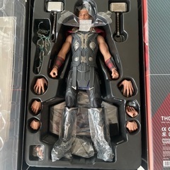 Hot Toys ホットトイズ マーベル アベンジャーズ THOR マイティ・ソー 1/6 中古美品  の画像