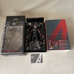 Hot Toys ホットトイズ マーベル アベンジャーズ THOR マイティ・ソー 1/6 中古美品  の画像