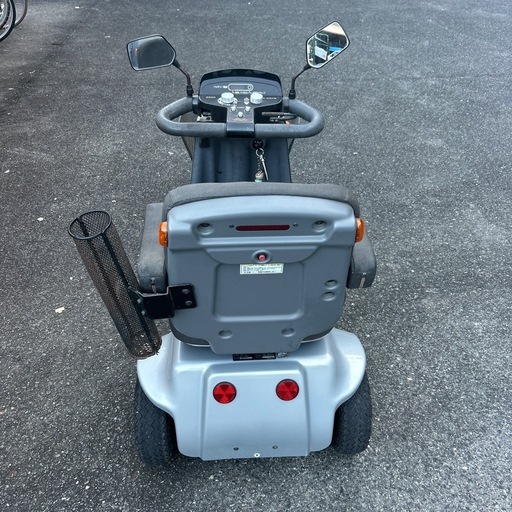 フクシン　セニアカー