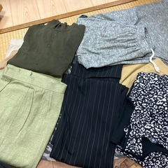 レディース服大量　全てで50円の画像