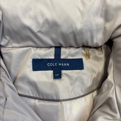 COLE HAAN ダウンジャケット　ピンクベージュの画像