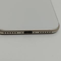 【良品】iPhone SE 第3世代/SIMフリー/128GB/A2782〈MMYG3J/A〉の画像