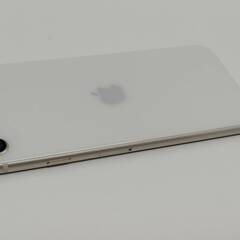 【良品】iPhone SE 第3世代/SIMフリー/128GB/A2782〈MMYG3J/A〉の画像