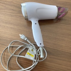 コイズミ　マイナスイオンヘアドライヤー　KHD-9610/Wの画像