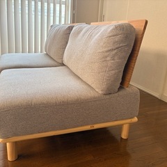 ソファの画像