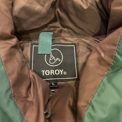 
TOROY フード付きグリーンダウンジャケット Lサイズの画像