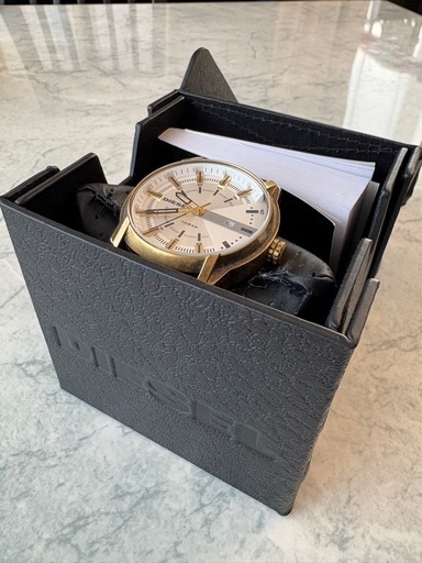 【DIESEL】メンズ腕時計 DZ1812 レザーベルト ゴールド×ブラウン