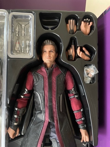 Hot Toys ホットトイズ マーベル アベンジャーズ HAWKEYE ホークアイ 1/6 中古美品  状態　　