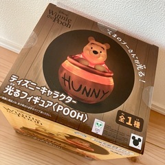 新品未開封！ディズニーキャラクター 光るフィギュア くまのプーさん の画像