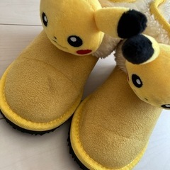 【ピカチュウ】冬靴（ムートンブーツ）19センチの画像