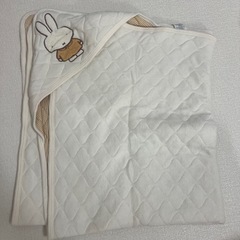 秋冬ベビーおくるみ🐰ミッフィーの画像