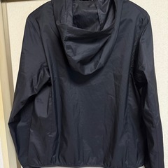 【引取限定】ユニクロ ポケッタブルUVカットパーカの画像