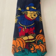 ハロウィン　プーさんとパンプキン柄が可愛いネクタイ　ユニーク！　ハンドメイドの画像