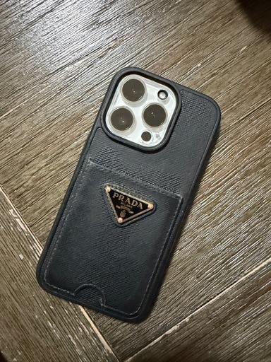 PRADA iPhone14 pro カバー