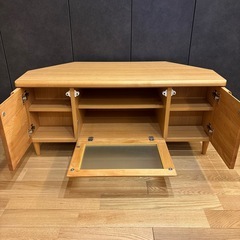 テレビ台の画像