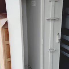 山口市、事務所用スチールロッカー1人用¥15000位⇒中古¥7500🔴美品・カギ付きの画像