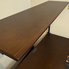 ブラウンデスクの画像