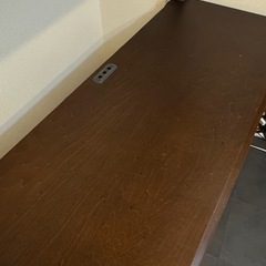 ブラウンデスクの画像