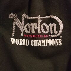 ノートン（NORTON）　パーカー古着　サイズXL？の画像