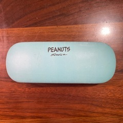 PEANUTSメガネケースの画像