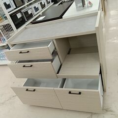 リユースのサカイ栃木店★ジモティ割あり★  レンジ台 ライトグレー（木目） W110×D44.5×H88.5 クリーニング済み TC11256の画像