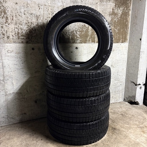 C-3 タイヤ 中古 BRIDGESTONE STUDLESS BLIZZAK VRX2 215/55R16
