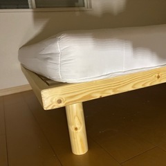 ベッドフレーム　セミダブル　の画像