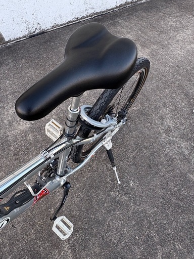 AZONICブランドのオールアルミ製の本格的な軽量MTBです。(26㌅)配達可能