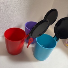 蓋付き　プラスチックコップの画像