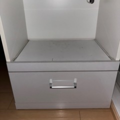 食器棚の画像