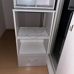 食器棚の画像
