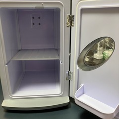 ポータブル保冷、保温庫　未使用品の画像