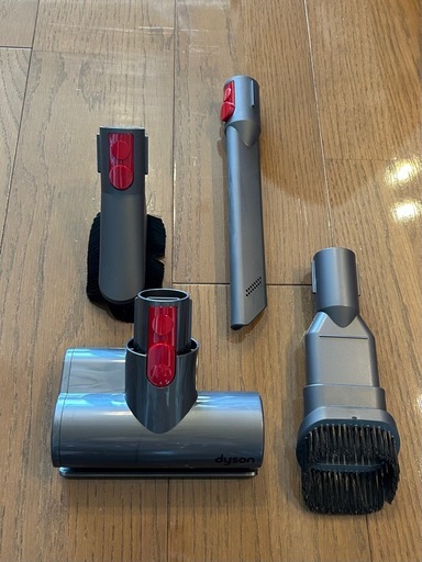 【Dyson】SV10 ハンディクリーナー　アタッチメント4種