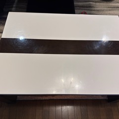 こたつテーブルの画像