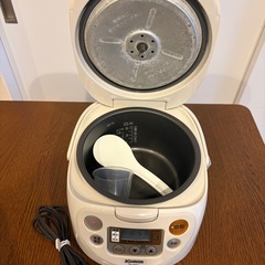 【お引き渡し相談中】マイコン炊飯ジャーの画像