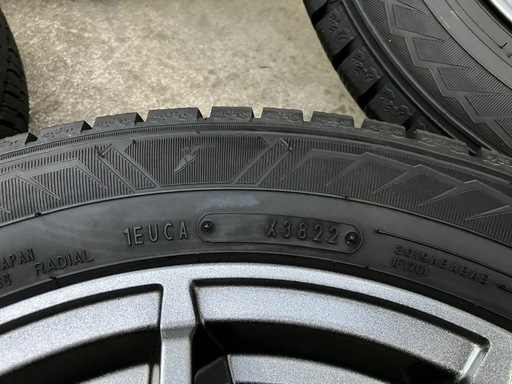 185/60R15超バリ山スタッドレスタイヤ付きホイール4本　アクア、カローラフィールダー、フィット、スイフト等　ランクA