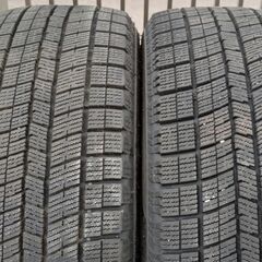 工賃込み　深溝２０２３年製冬タイヤ２１５／６０Ｒ１６　４本セット②の画像